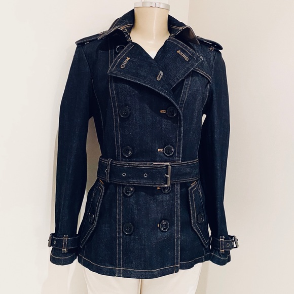 BURBERRY BRIT BRAUTON DENIM TRENCH JACKET.